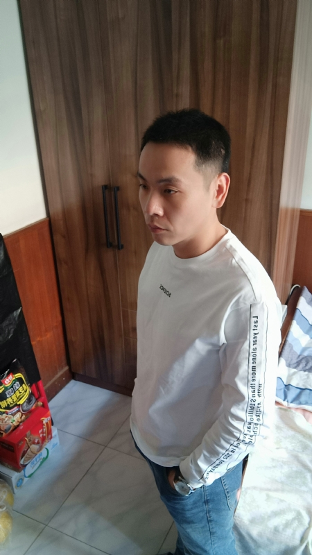 没有蜡笔的小航的第一张照片--天津闪婚服务中心