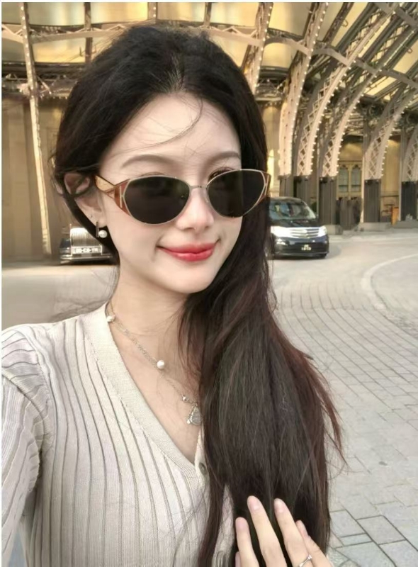 以安的第三张照片--天津闪婚服务中心